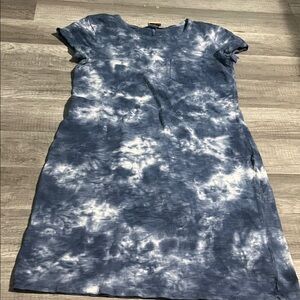 GAP Blue and White Tie-Dye Top